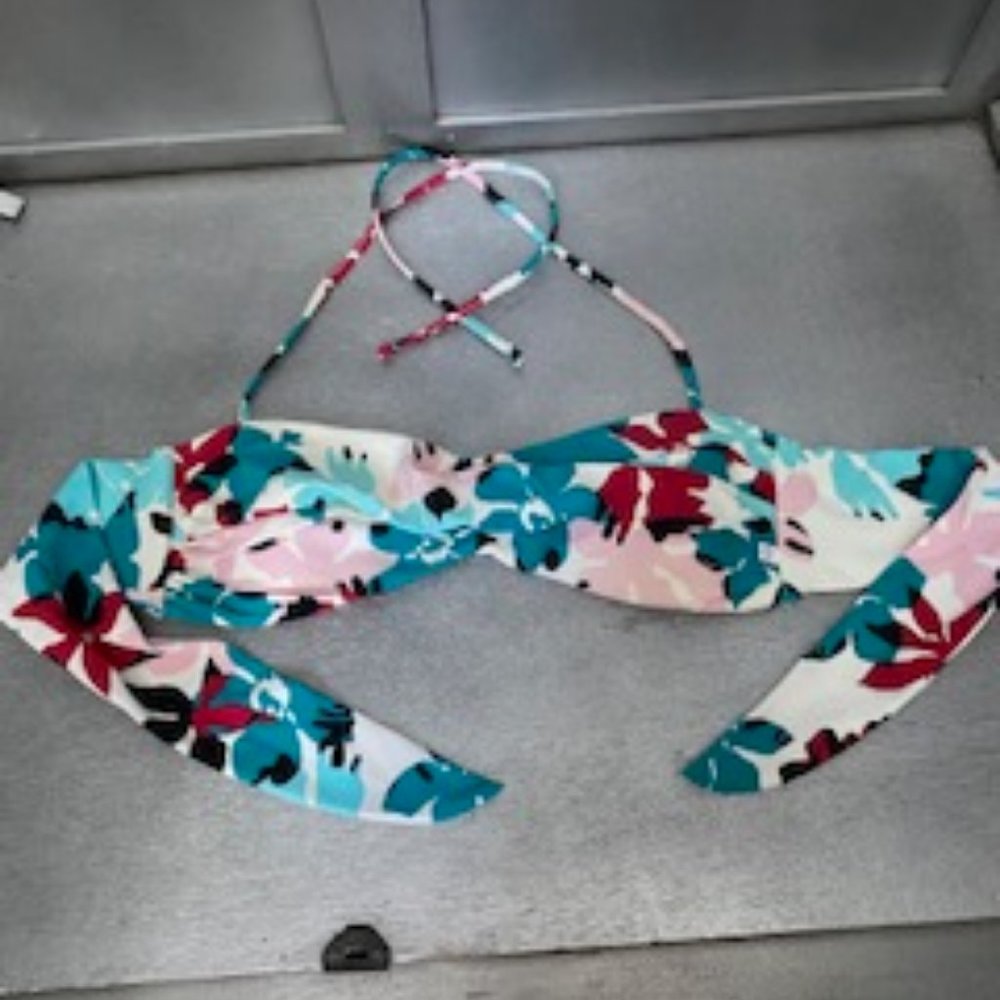 Two Piece Bathing Suit - Picture 7 of 8